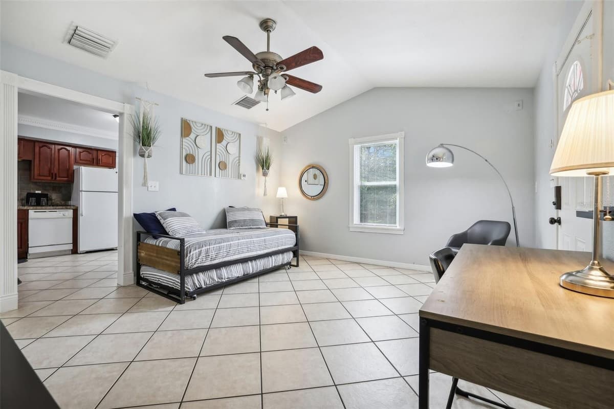 1815 LARKIN AVENUE — photo 7 of 50