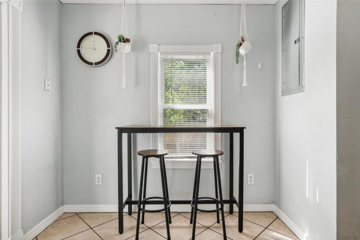 1815 LARKIN AVENUE — photo 10 of 50
