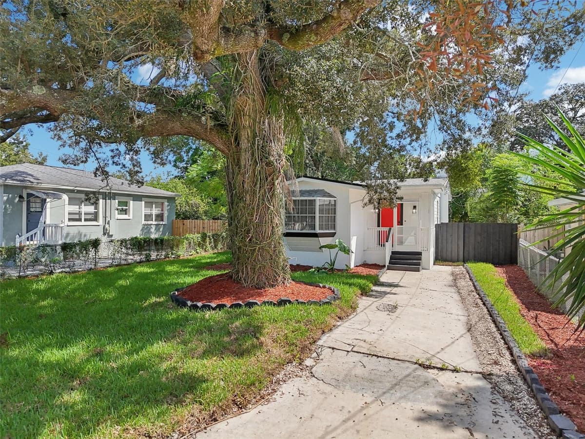 1815 LARKIN AVENUE — photo 41 of 50
