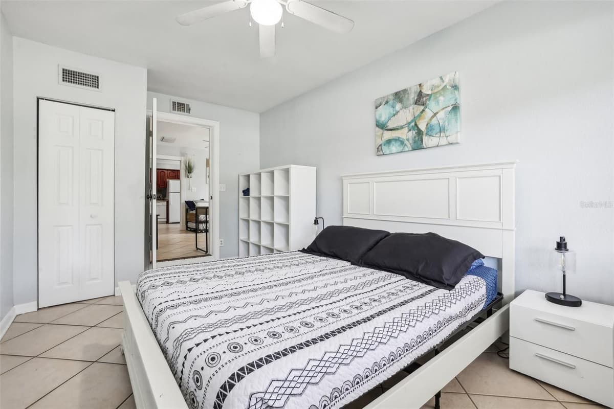 1815 LARKIN AVENUE — photo 19 of 50