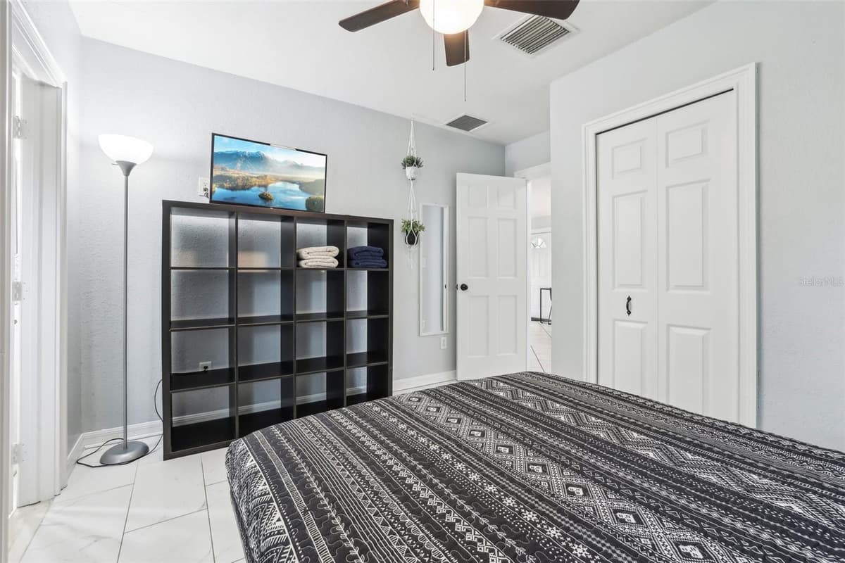 1815 LARKIN AVENUE — photo 23 of 50