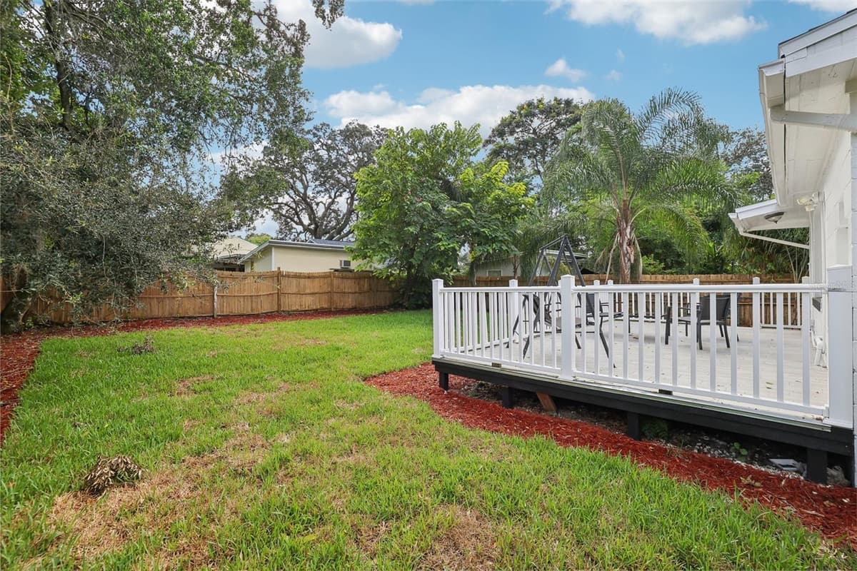 1815 LARKIN AVENUE — photo 40 of 50
