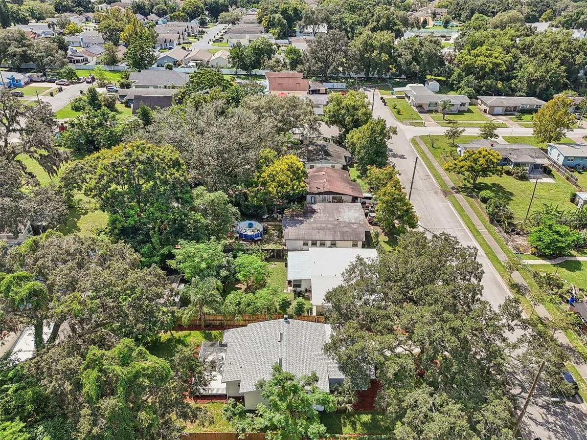 1815 LARKIN AVENUE — photo 46 of 50