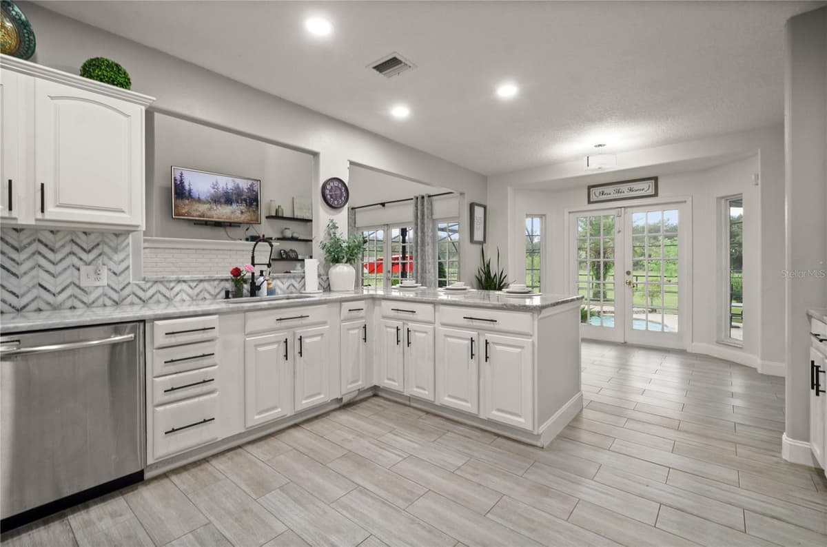 2393 APPY LANE — photo 4 of 48