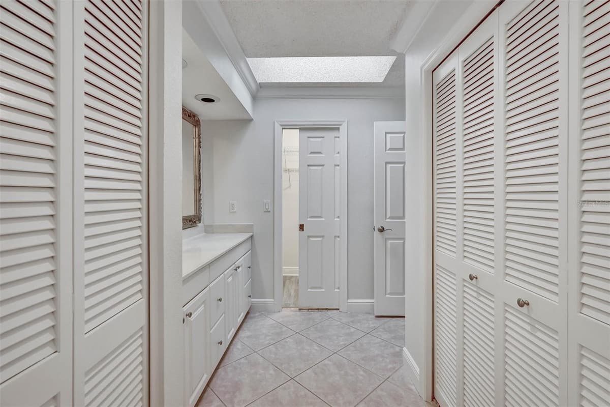 7861 PINE TRACE DRIVE — photo 29 of 36