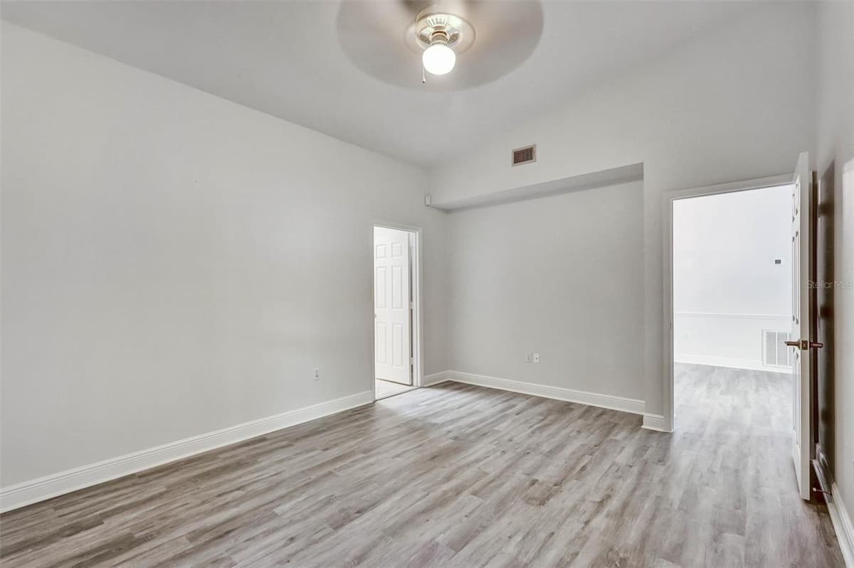 7861 PINE TRACE DRIVE — photo 24 of 36