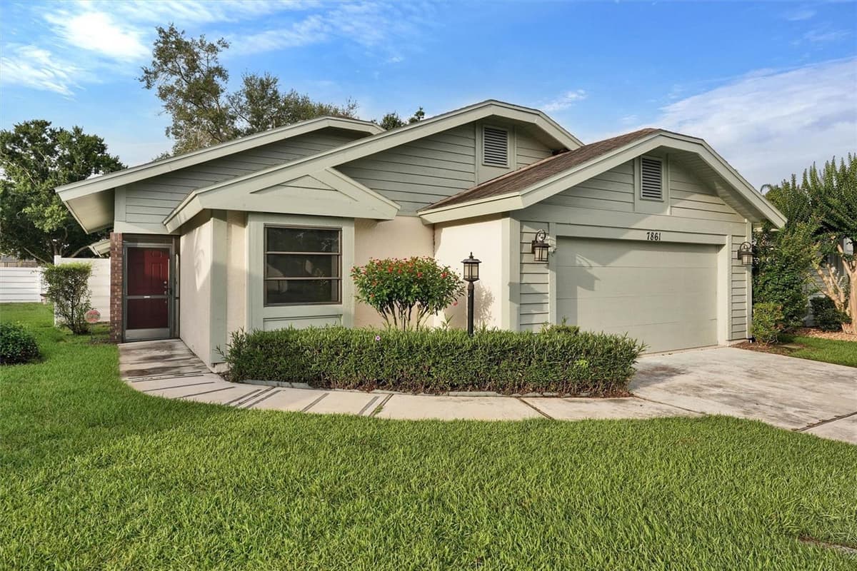 7861 PINE TRACE DRIVE — photo 1 of 36