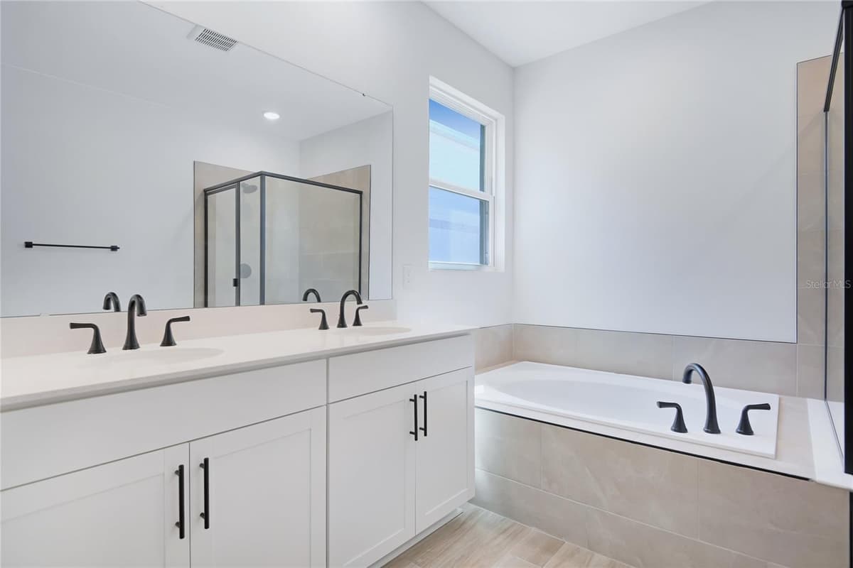 4235 SAWTOOTH COURT — photo 13 of 19