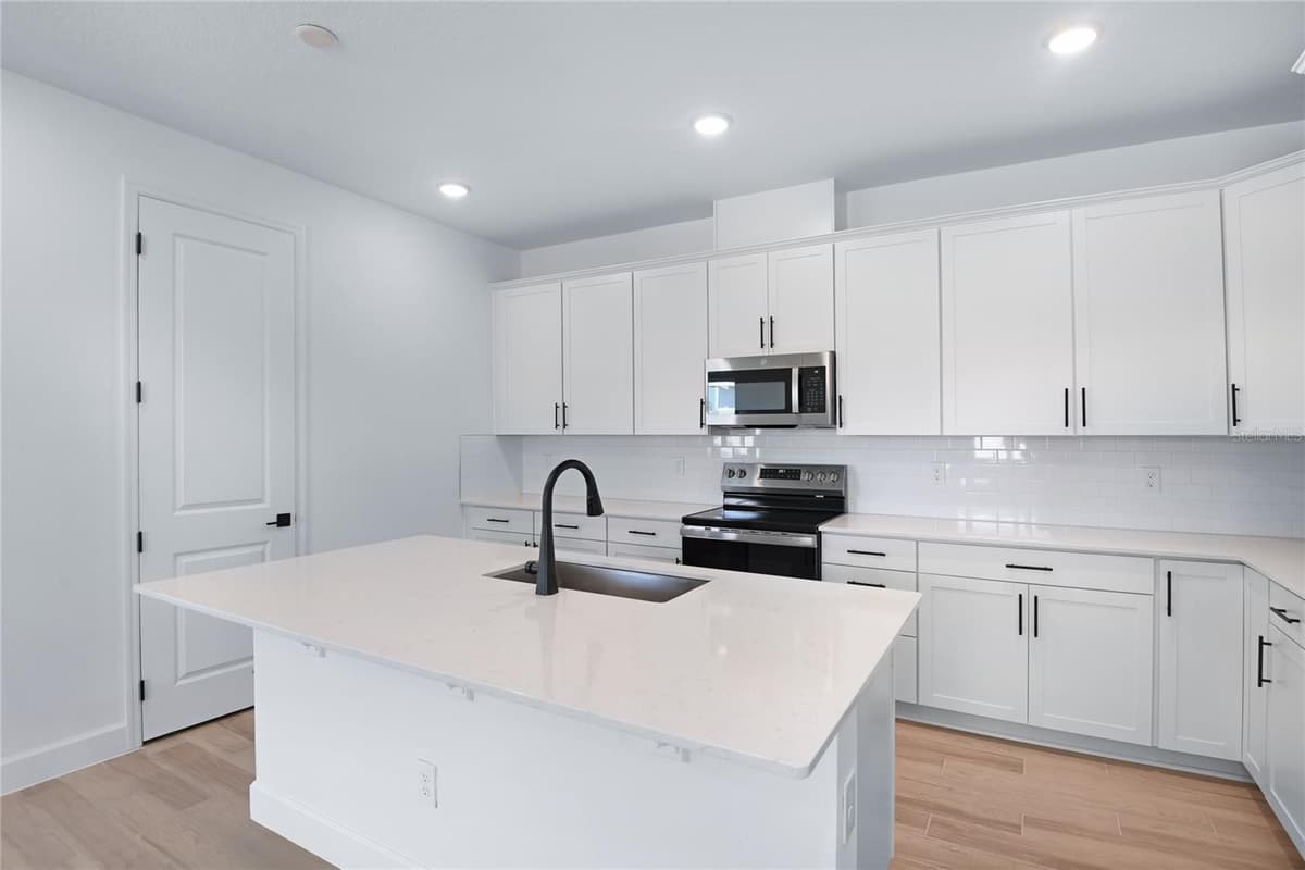 4235 SAWTOOTH COURT — photo 9 of 19
