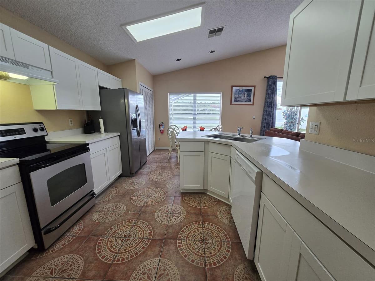 3011 BRANSBURY COURT — photo 11 of 42