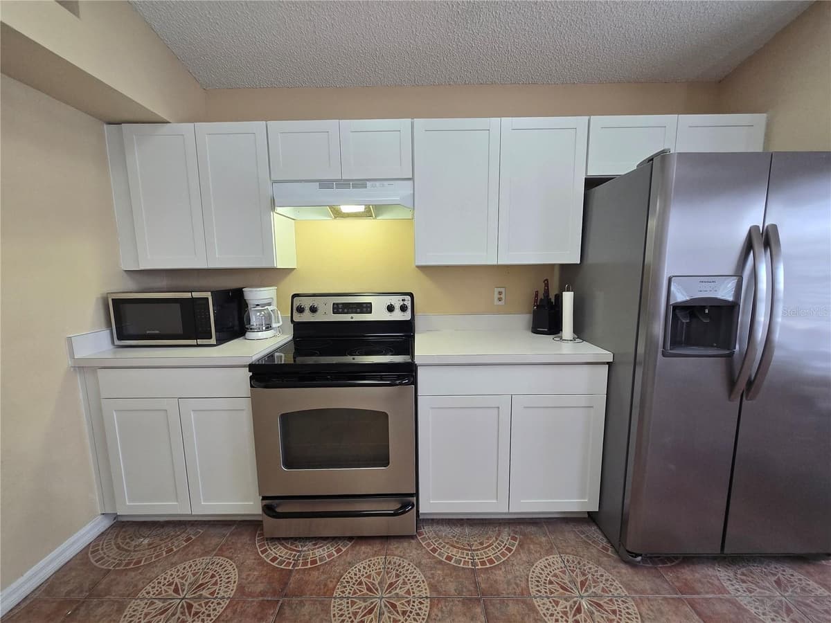 3011 BRANSBURY COURT — photo 8 of 42