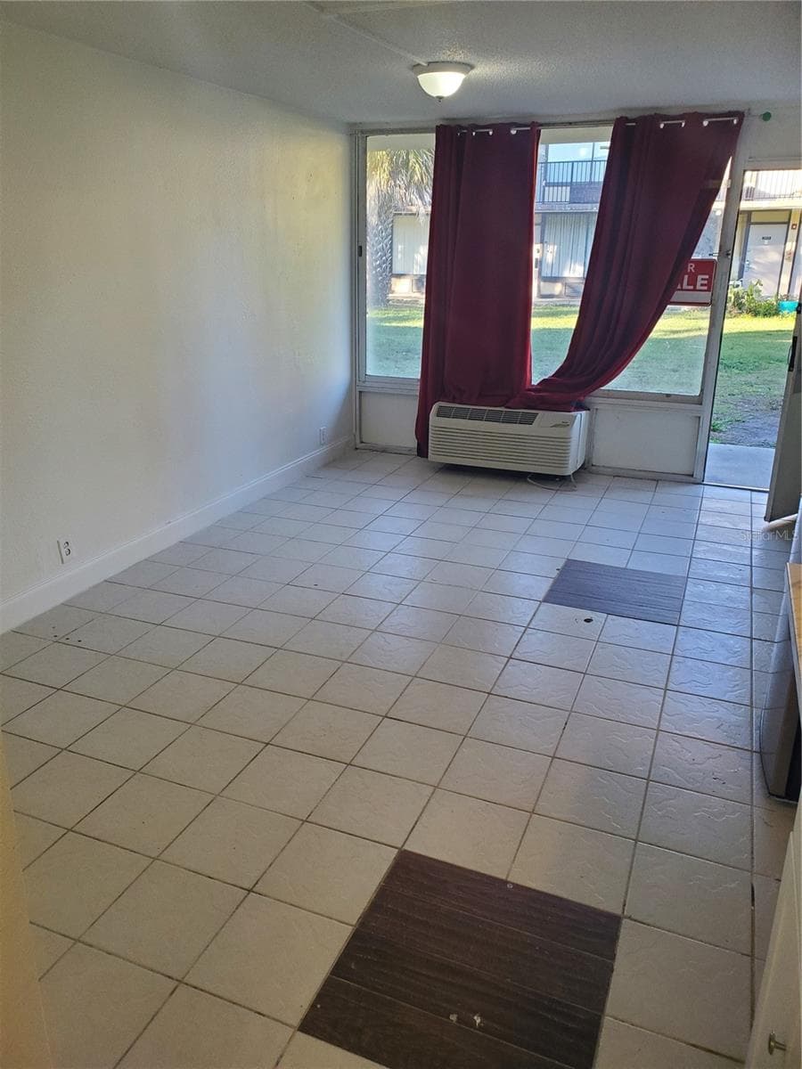7900 ORANGE BLOSSOM TRAIL — photo 14 of 17