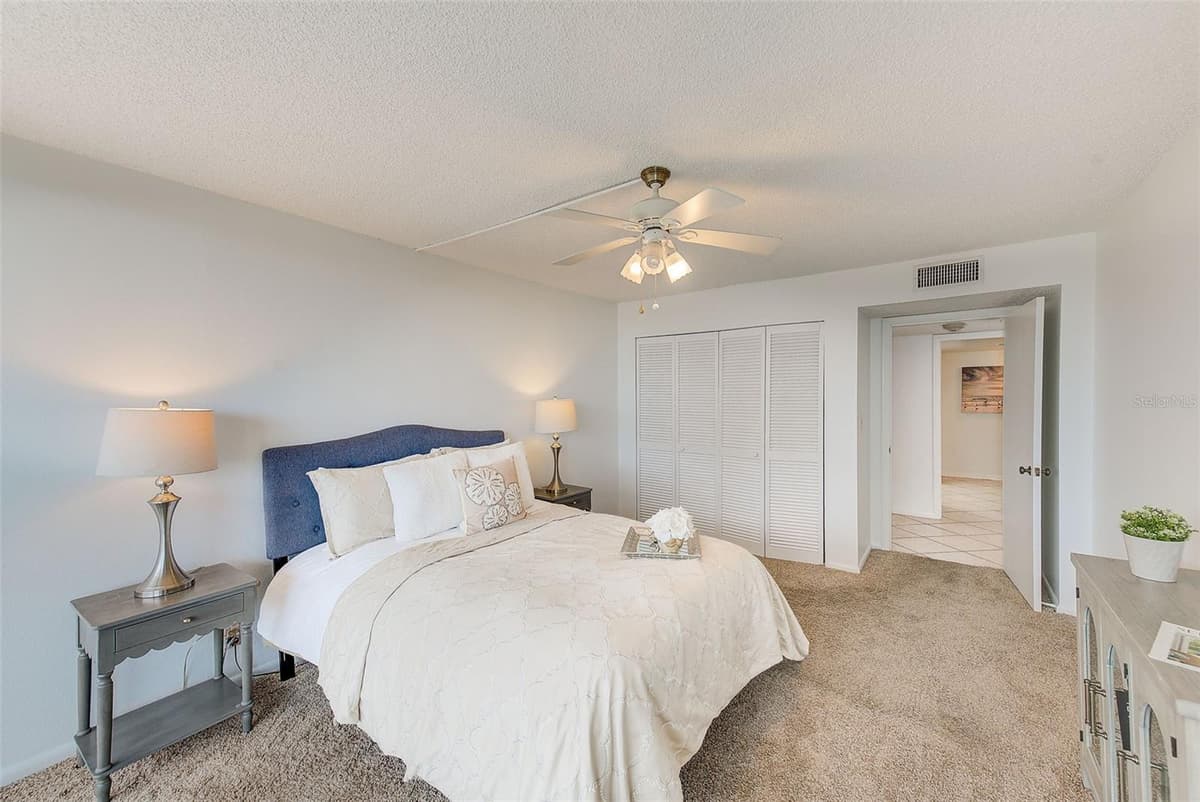 220 BELLEVIEW BOULEVARD — photo 15 of 61