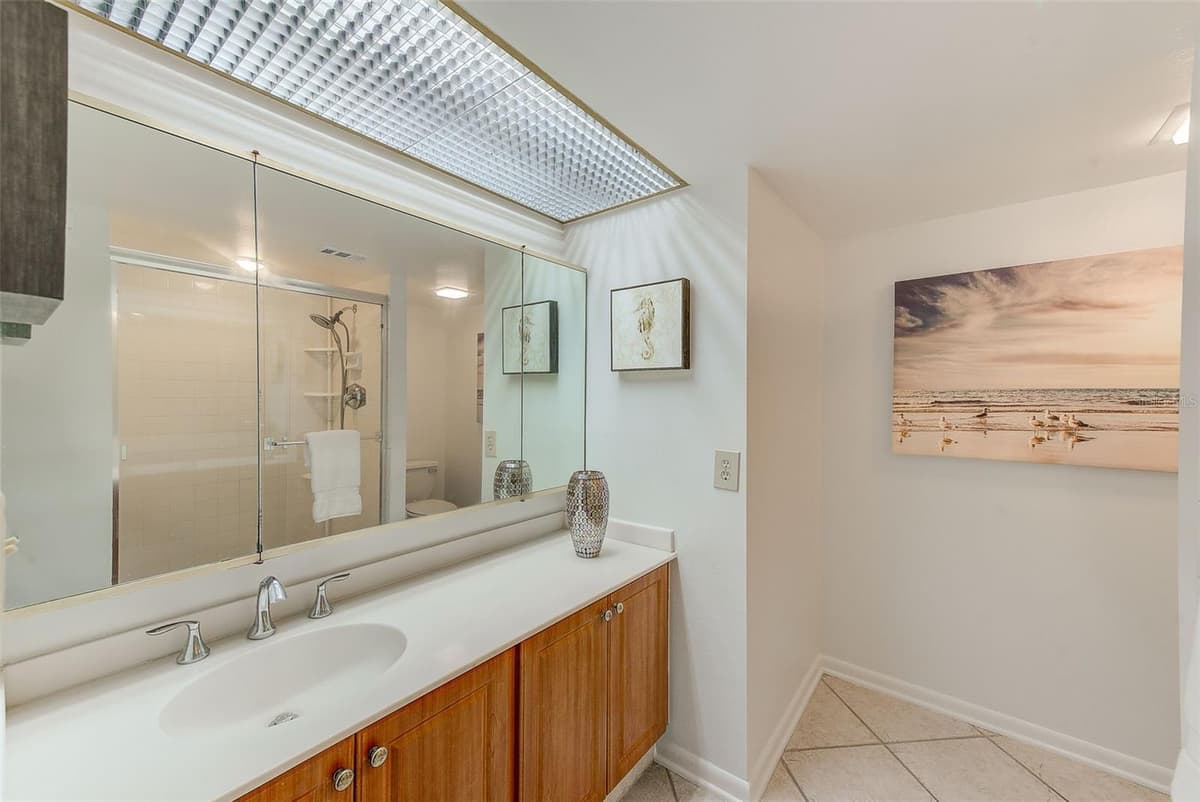 220 BELLEVIEW BOULEVARD — photo 16 of 61