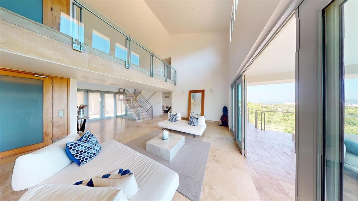 52 LAS VISTAS DE RIO MAR — photo 12 of 25