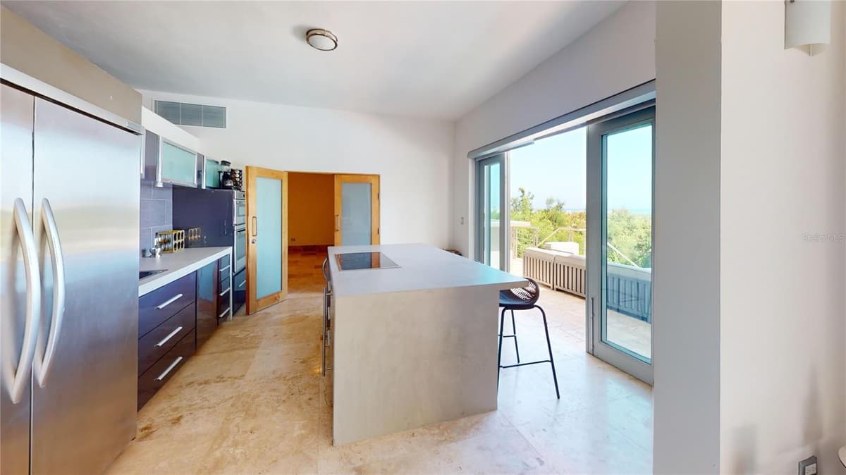 52 LAS VISTAS DE RIO MAR — photo 10 of 25