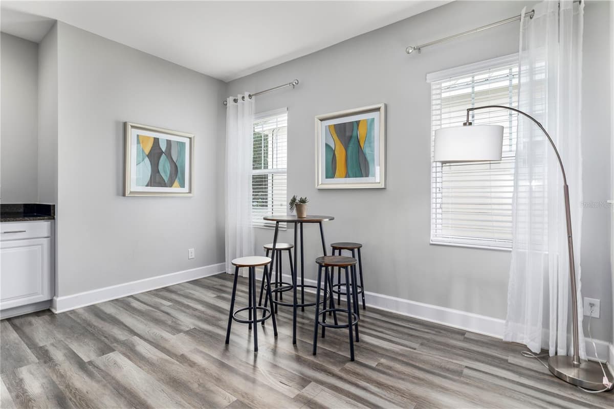 1407 FAIRVIEW CIRCLE — photo 27 of 68
