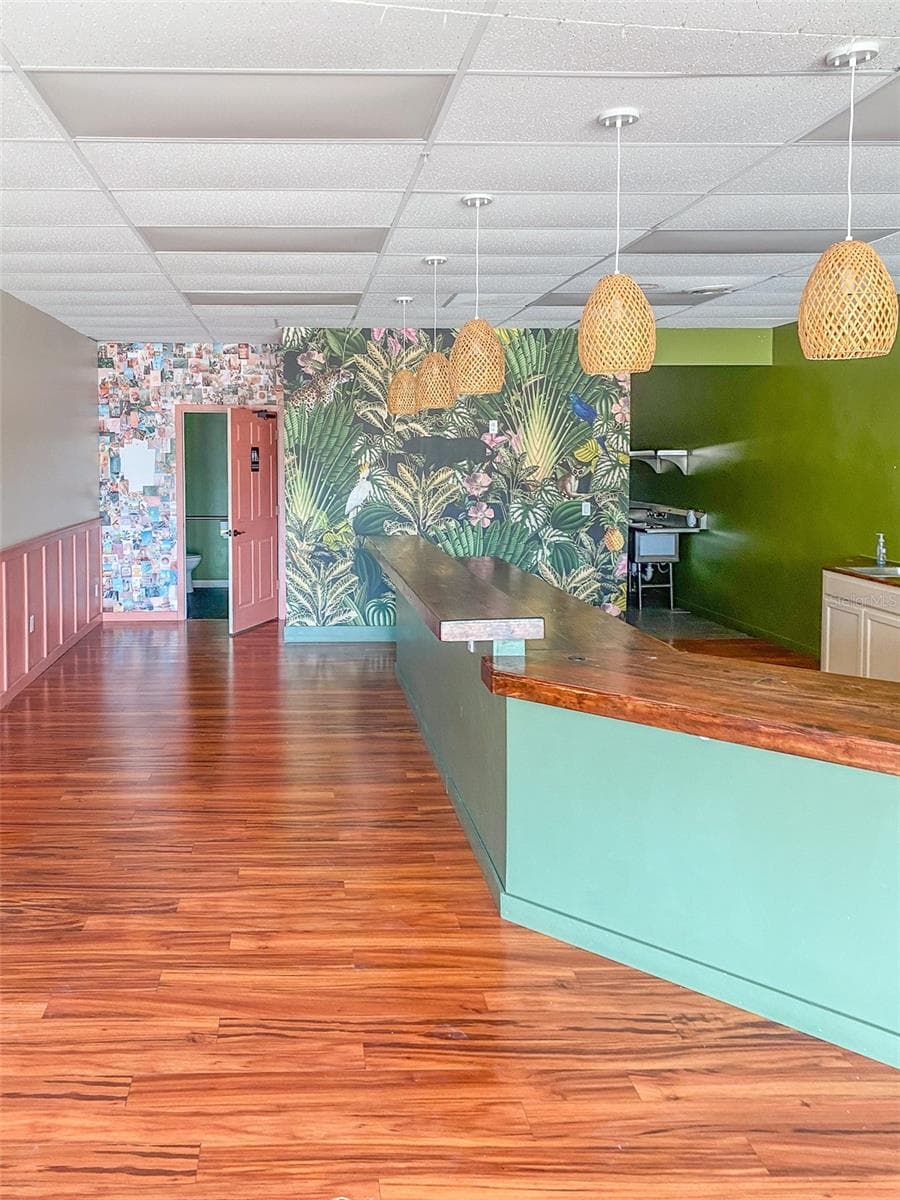 7421 MANATEE AVENUE — photo 4 of 7