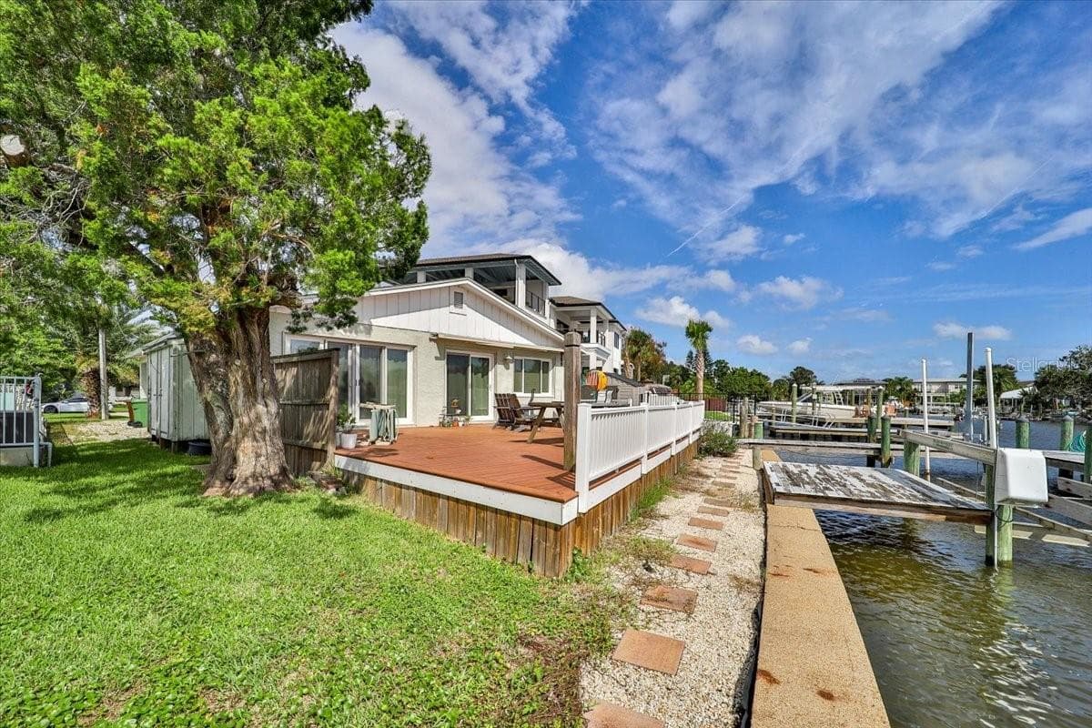 93 DOLPHIN DRIVE — photo 46 of 47