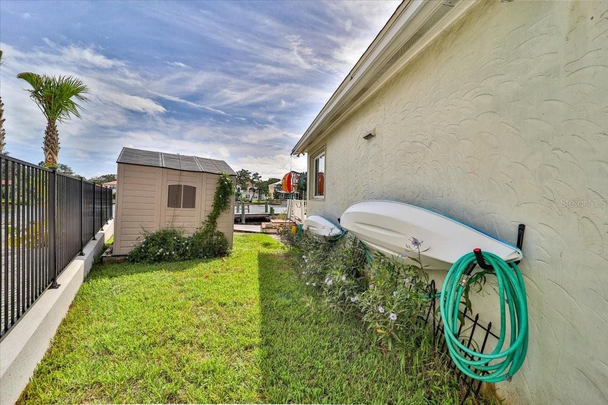 93 DOLPHIN DRIVE — photo 40 of 47