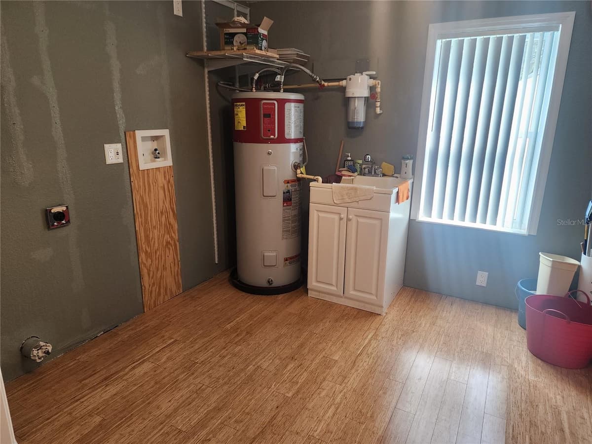 14902 ARRENA ROAD — photo 36 of 40