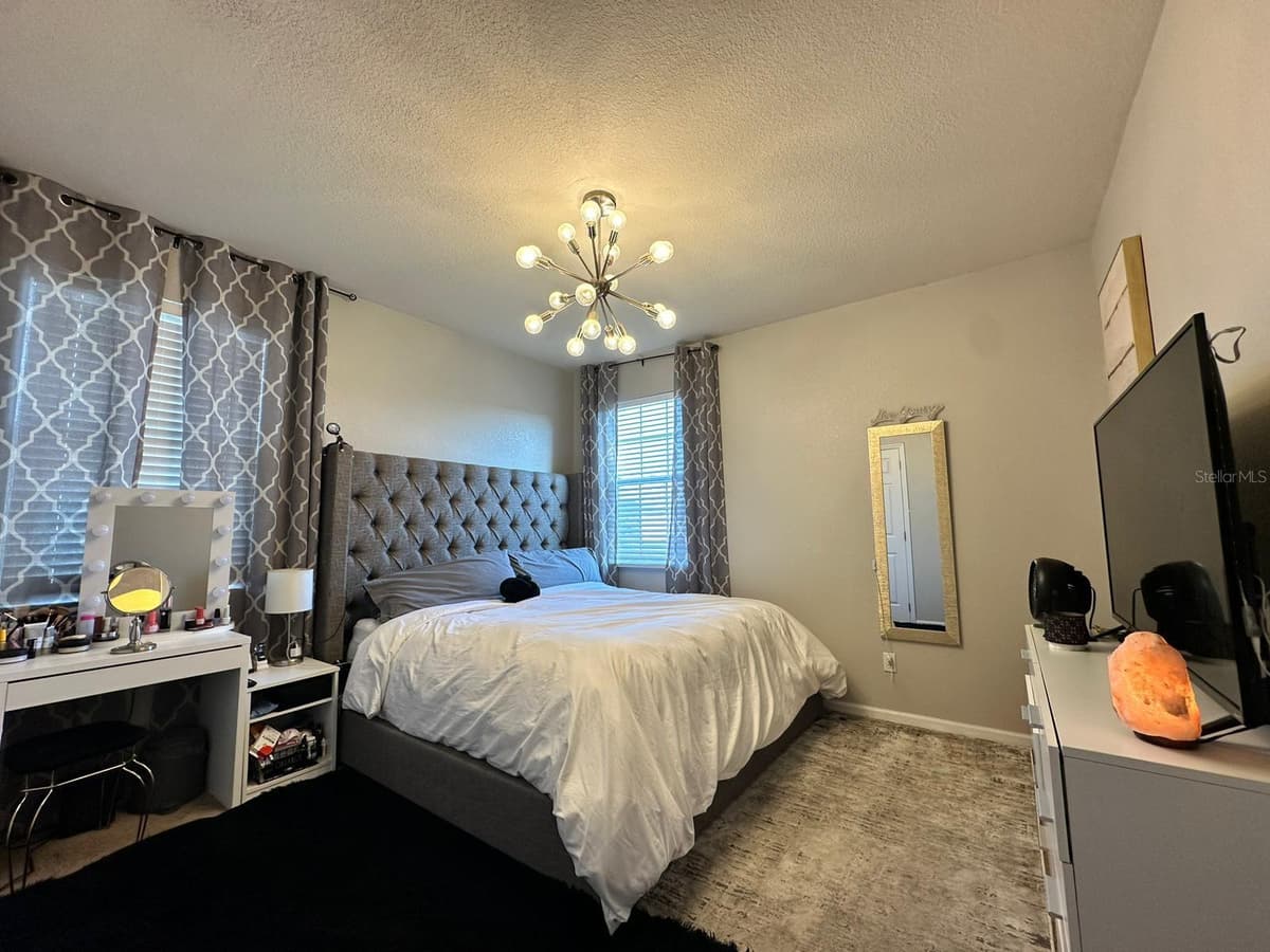 2321 HINSDALE DRIVE — photo 19 of 43