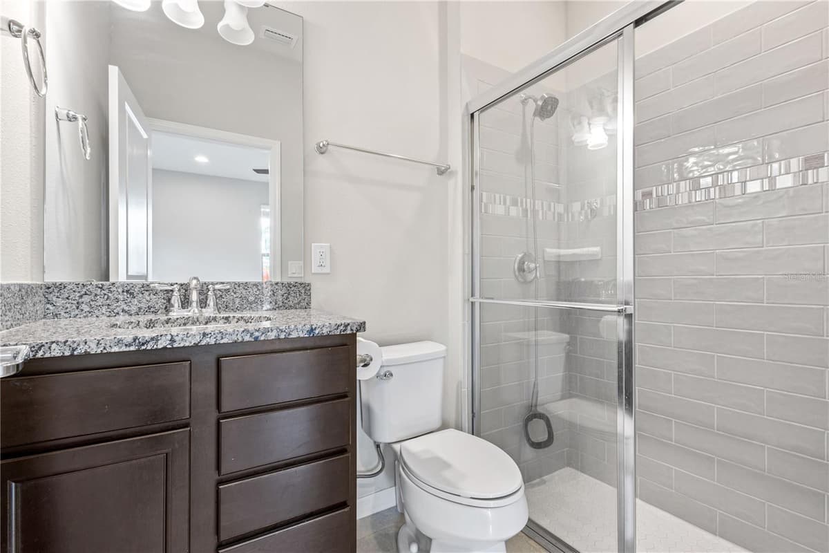 594 PIAZZA POINT — photo 10 of 40