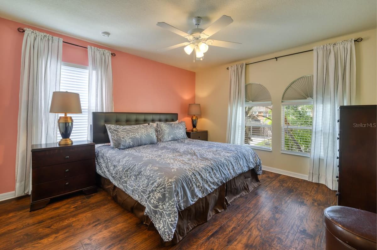 221 LAS FUENTES DRIVE — photo 38 of 55