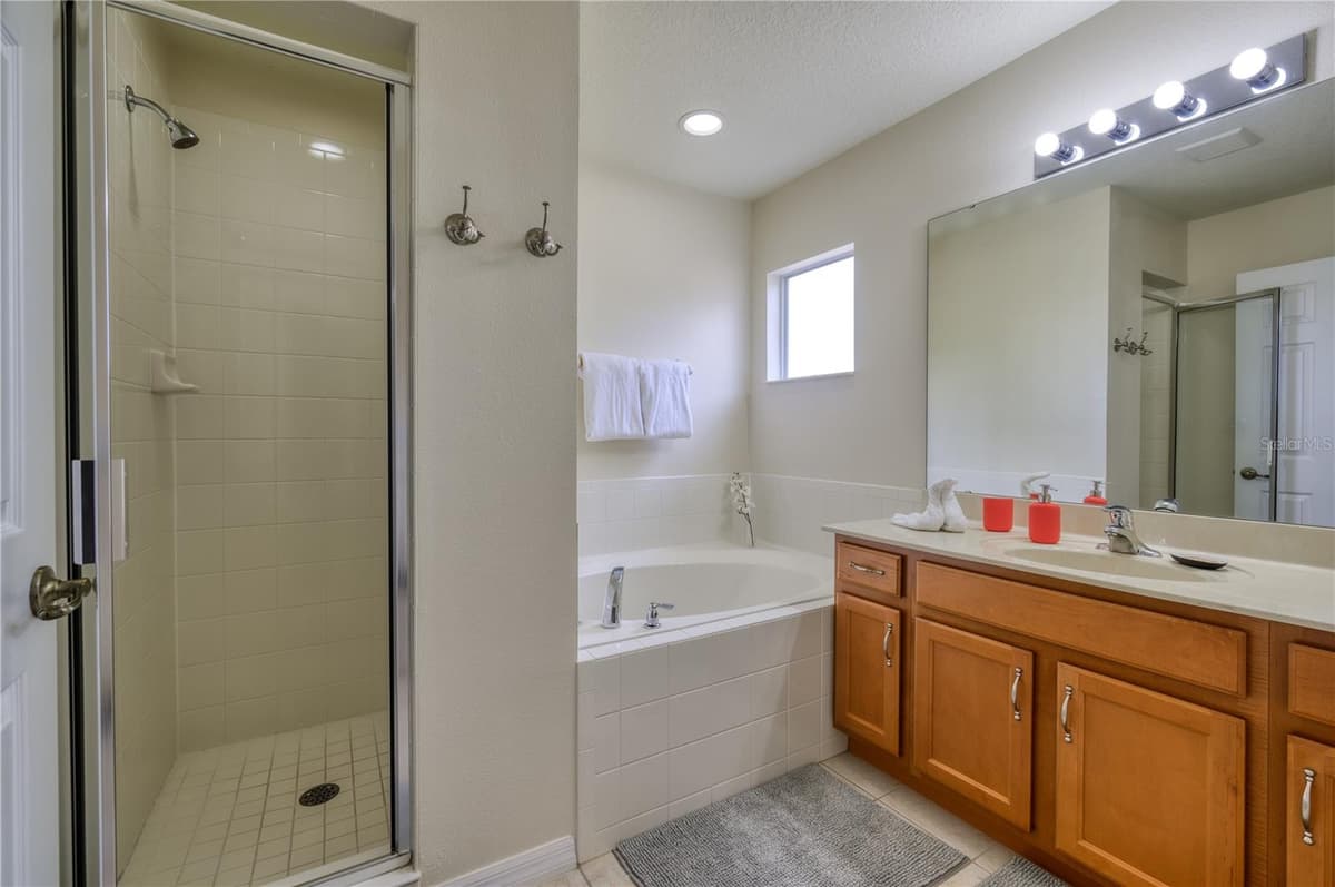 221 LAS FUENTES DRIVE — photo 40 of 55