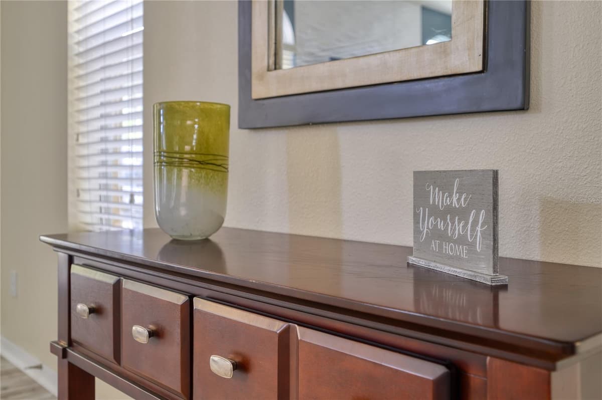 221 LAS FUENTES DRIVE — photo 8 of 55