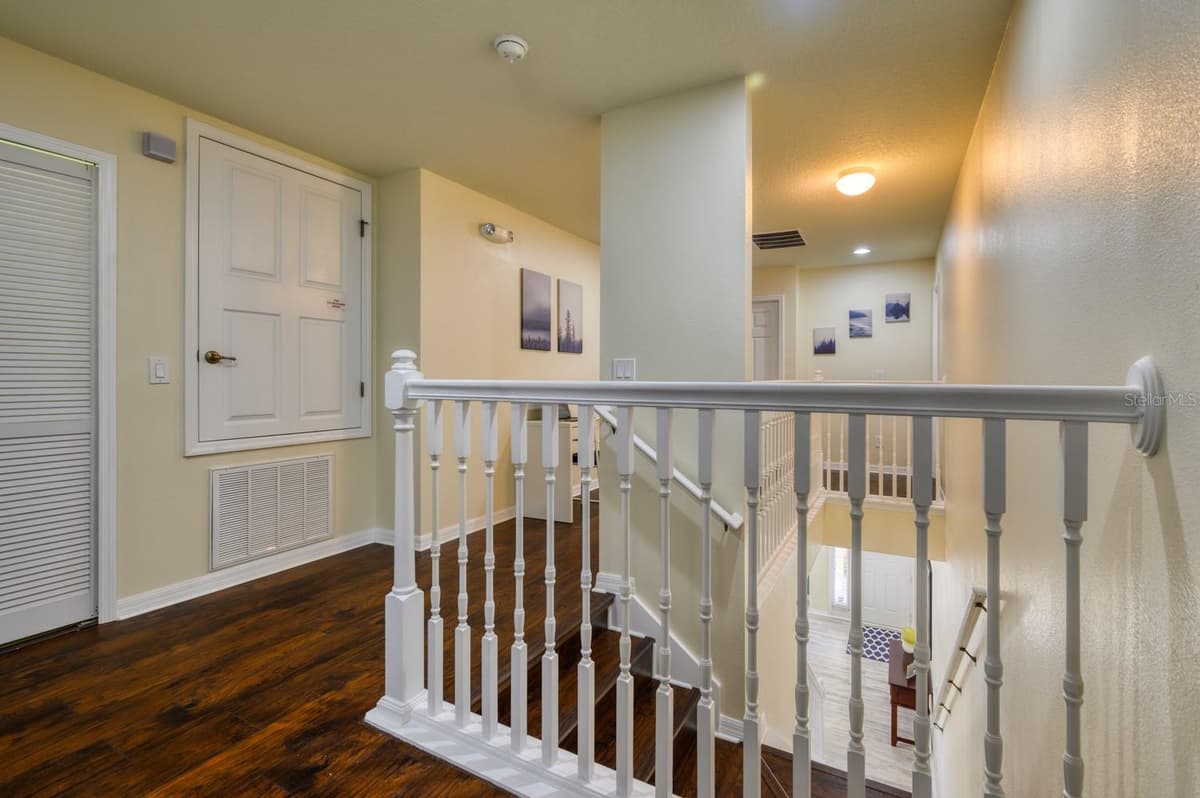 221 LAS FUENTES DRIVE — photo 32 of 55