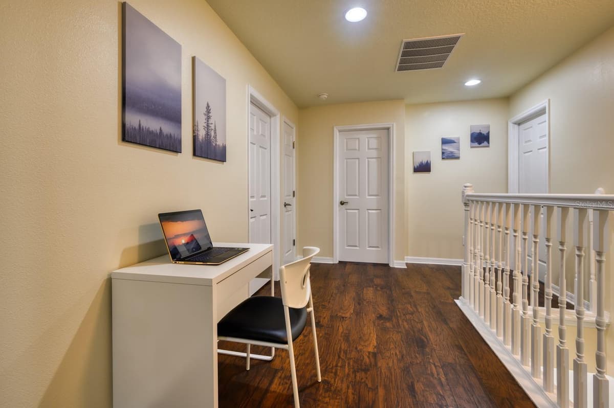 221 LAS FUENTES DRIVE — photo 35 of 55