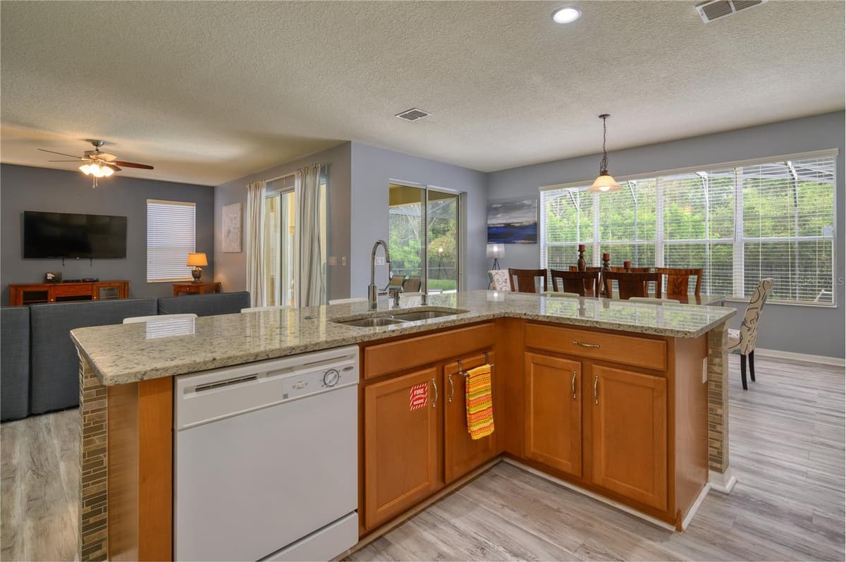 221 LAS FUENTES DRIVE — photo 18 of 55