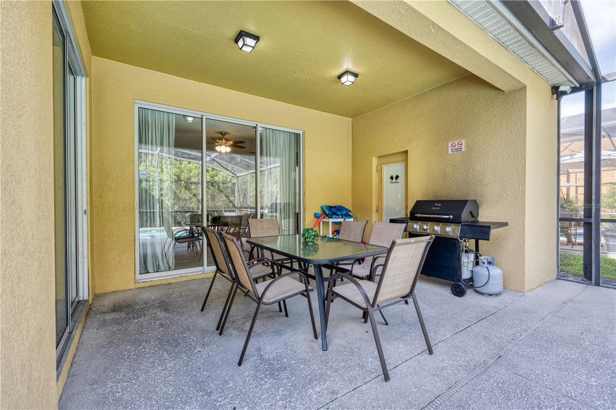 221 LAS FUENTES DRIVE — photo 27 of 55