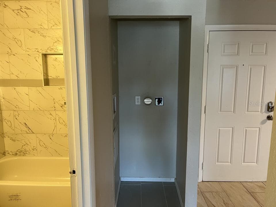 624 GOLDEN RAINTREE PLACE — photo 5 of 20