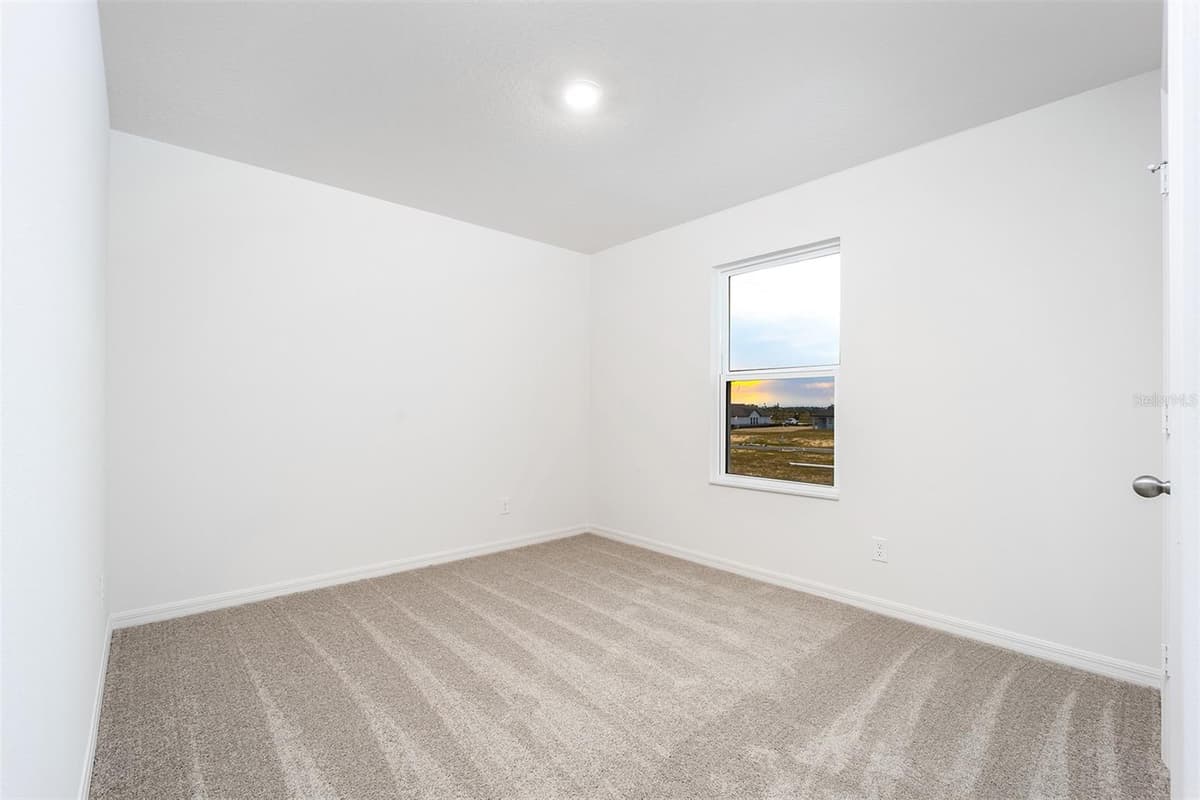 3728 BERGAMOT STREET — photo 18 of 21