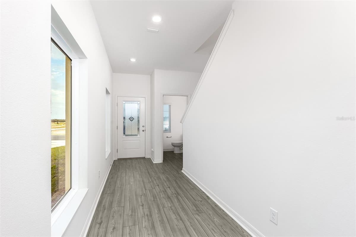 3728 BERGAMOT STREET — photo 4 of 21