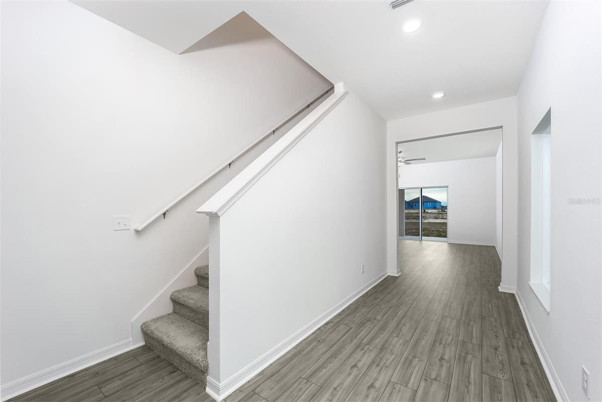 3728 BERGAMOT STREET — photo 5 of 21