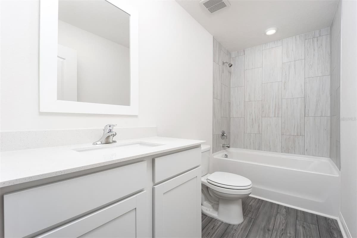 3728 BERGAMOT STREET — photo 19 of 21