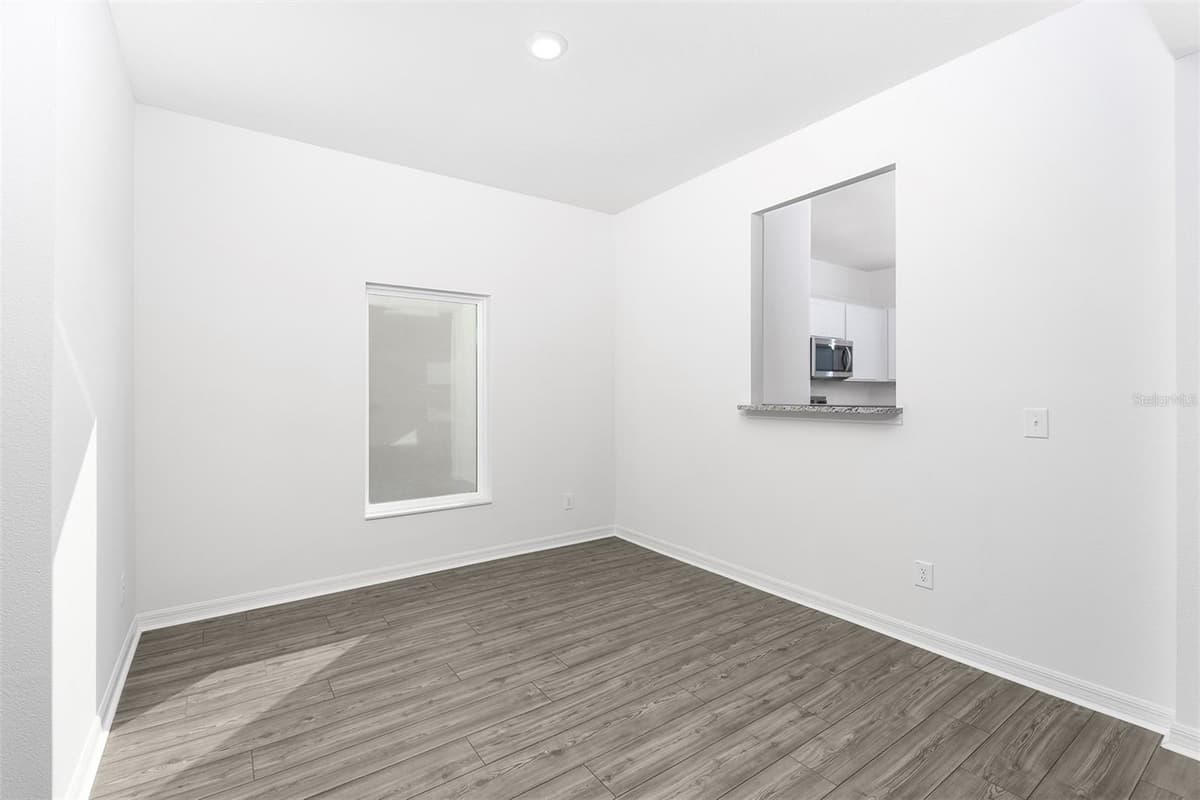 3732 BERGAMOT STREET — photo 7 of 19