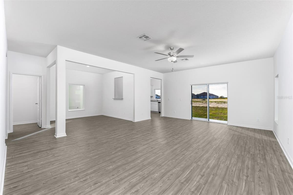 3732 BERGAMOT STREET — photo 6 of 19