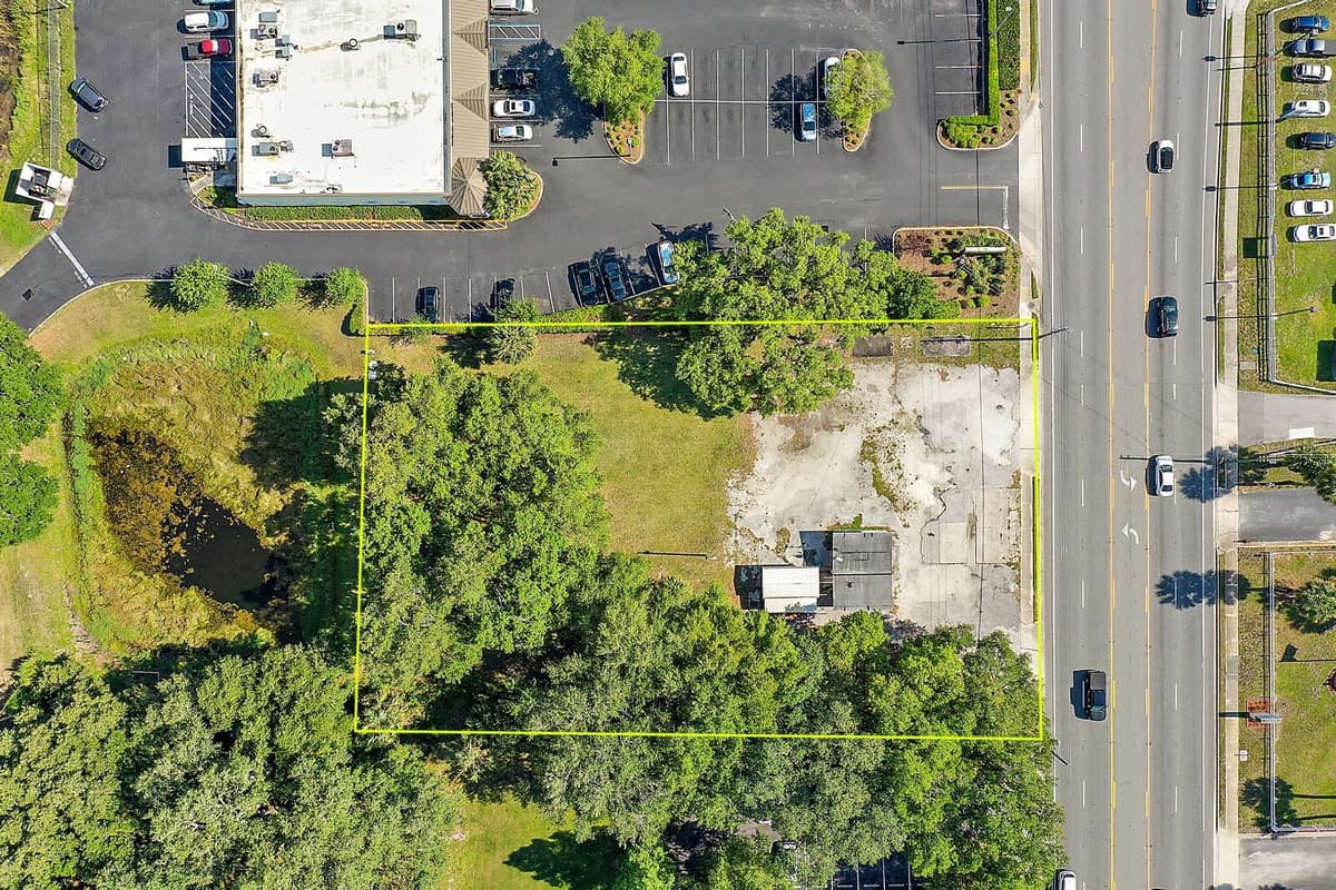 830 MAIN STREET — photo 14 of 20