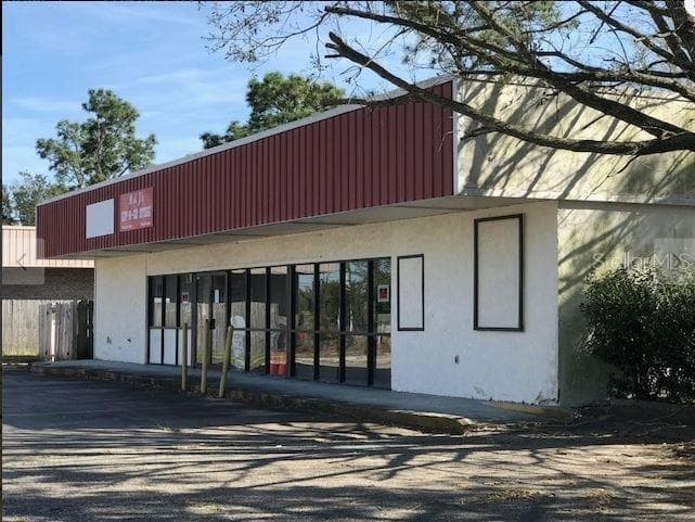 1167 COLLEGE BOULEVARD — photo 1 of 5