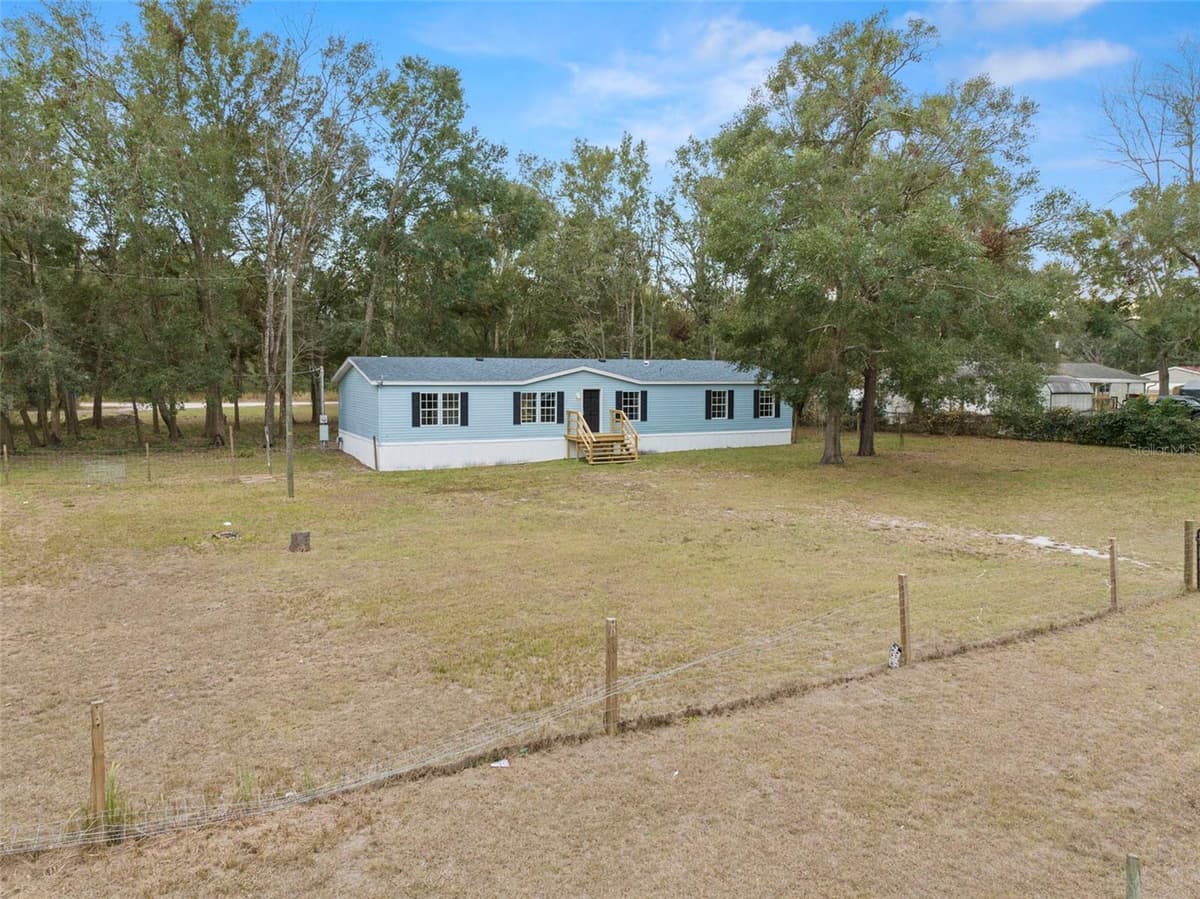 18202 ROGERLAND ROAD — photo 1 of 43