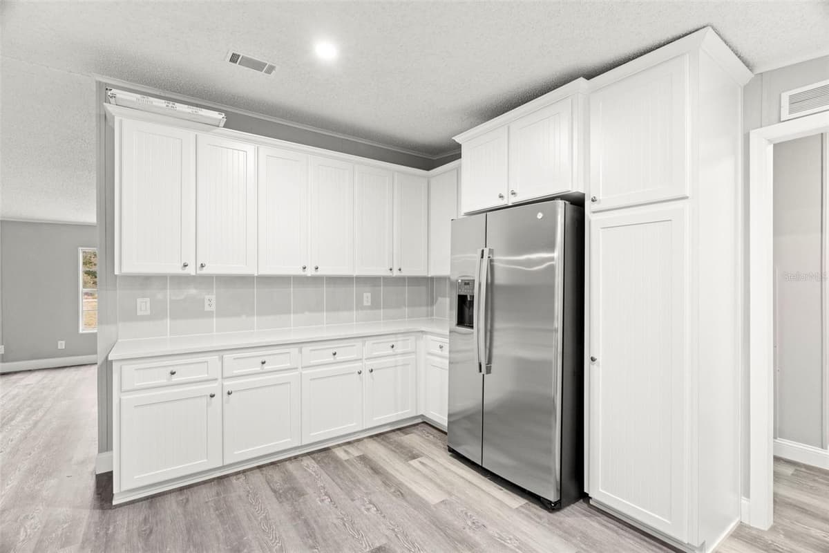 18202 ROGERLAND ROAD — photo 32 of 43