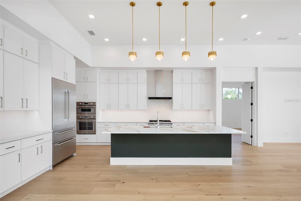 4431 CAMINO REAL — photo 31 of 80