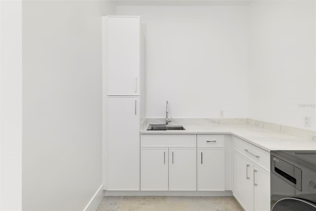 4431 CAMINO REAL — photo 52 of 80
