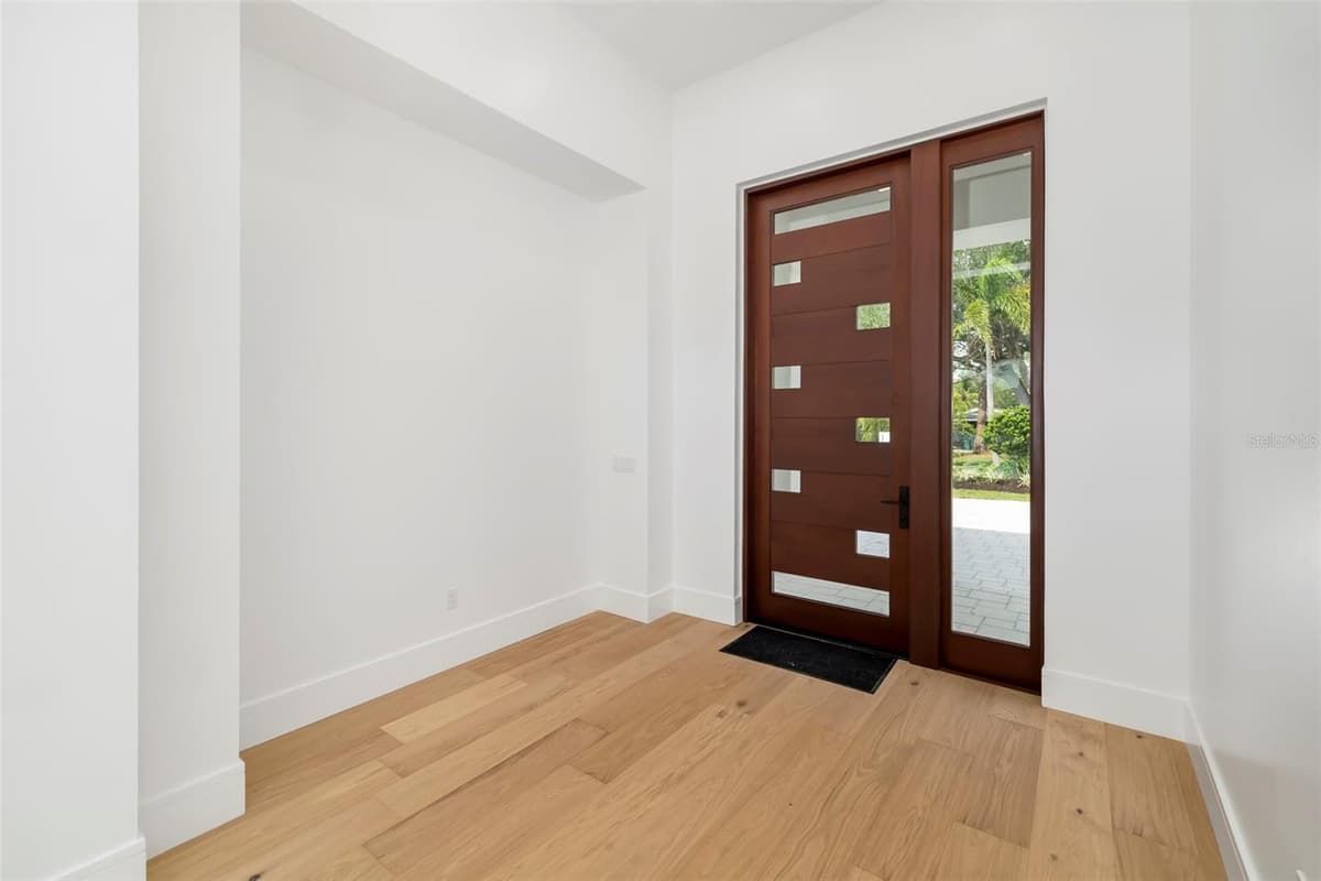 4431 CAMINO REAL — photo 8 of 80