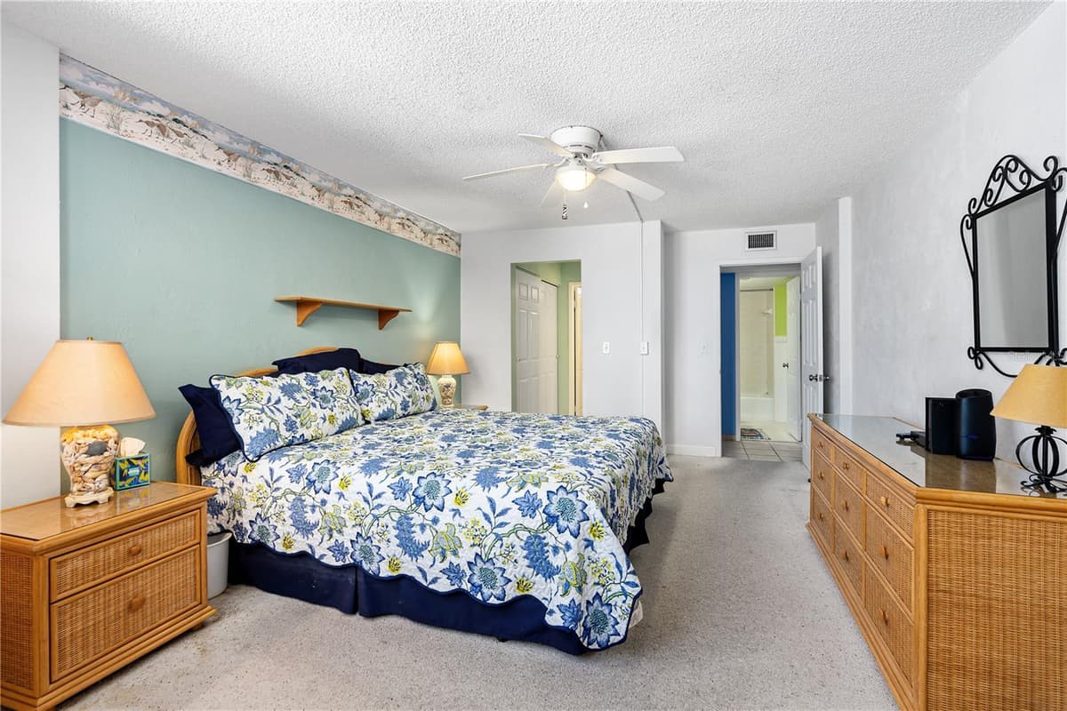 1415 OCEAN SHORE BOULEVARD — photo 11 of 49