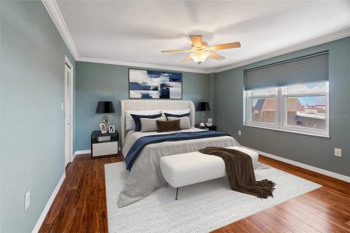 5200 BRITTANY DRIVE — photo 16 of 48